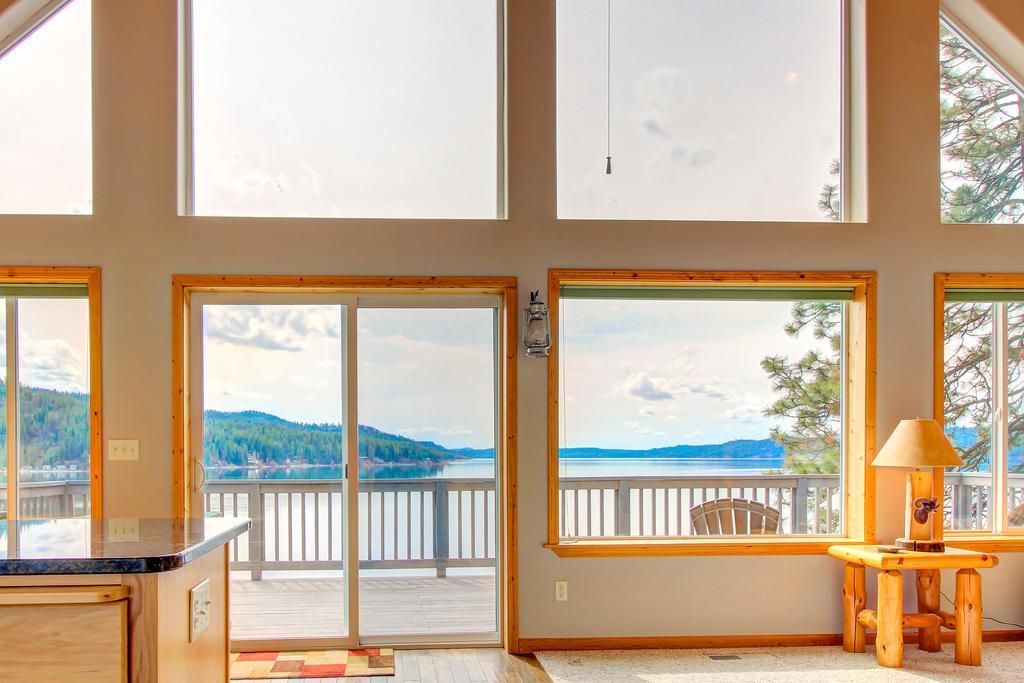 Beautiful Lake Coeur D'Alene Cabin On The Bay Hotel Mica Exterior foto